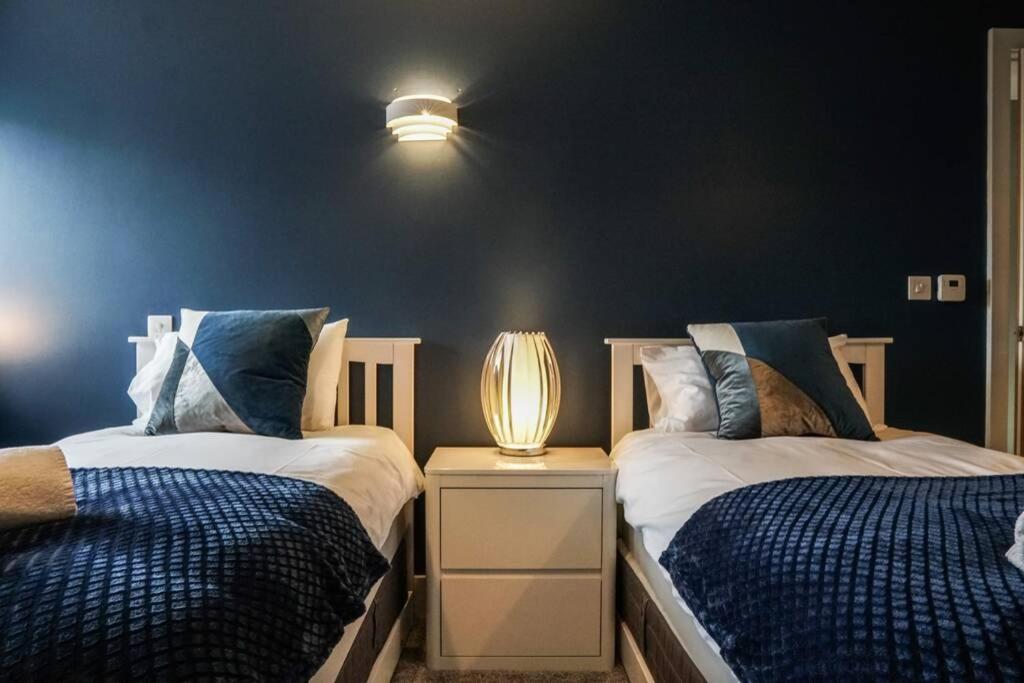 Beautiful 3 Bedroom Apartment By The Sea นิวคีย์ ภายนอก รูปภาพ